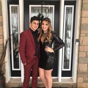 Meet your Posher, Alexis